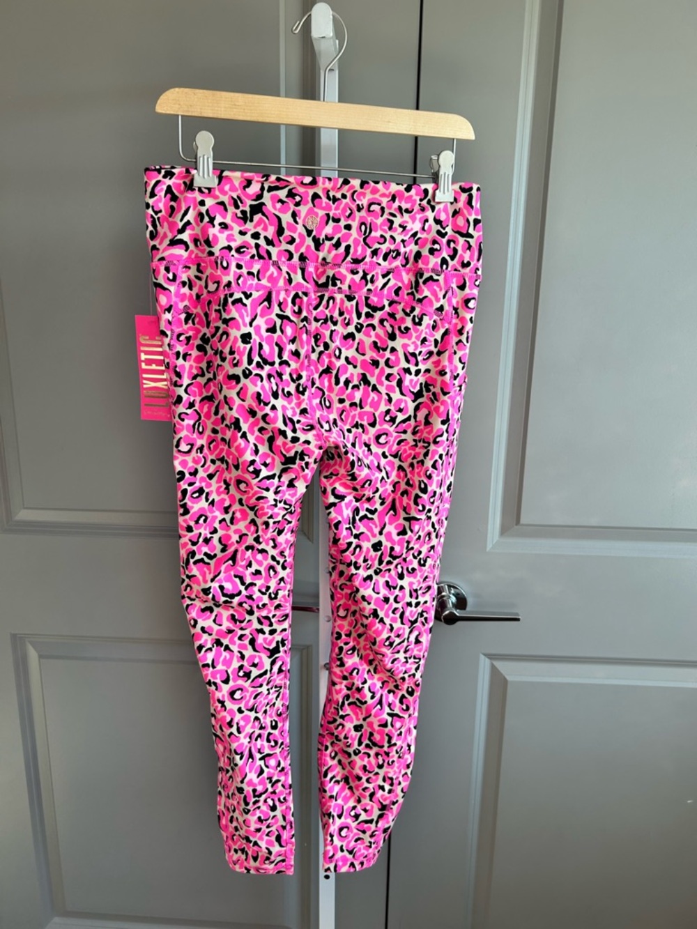 Lilly Pulitzer Luxletic Weekender High Rise Leggings Pink Leopard Size L #91 - Picture 3 of 12